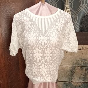 Open Weave White Floral Crocheted Women's Short Batwing Sleeve Top Large